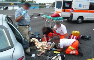 Una persona muore sulla strada: proviamo a moltiplicare